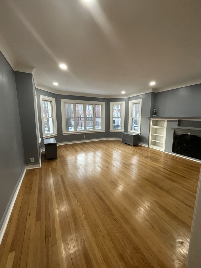 7817 S Phillips Avenue #1, Chicago, IL 60649