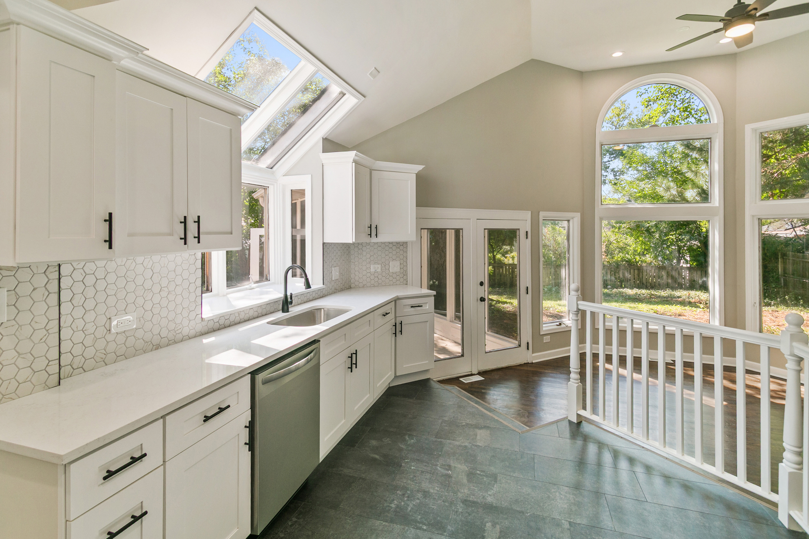 531 W Winchester Road, Chicago Heights, IL 60411