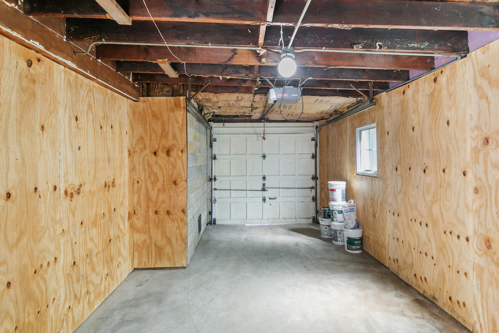 531 W Winchester Road, Chicago Heights, IL 60411