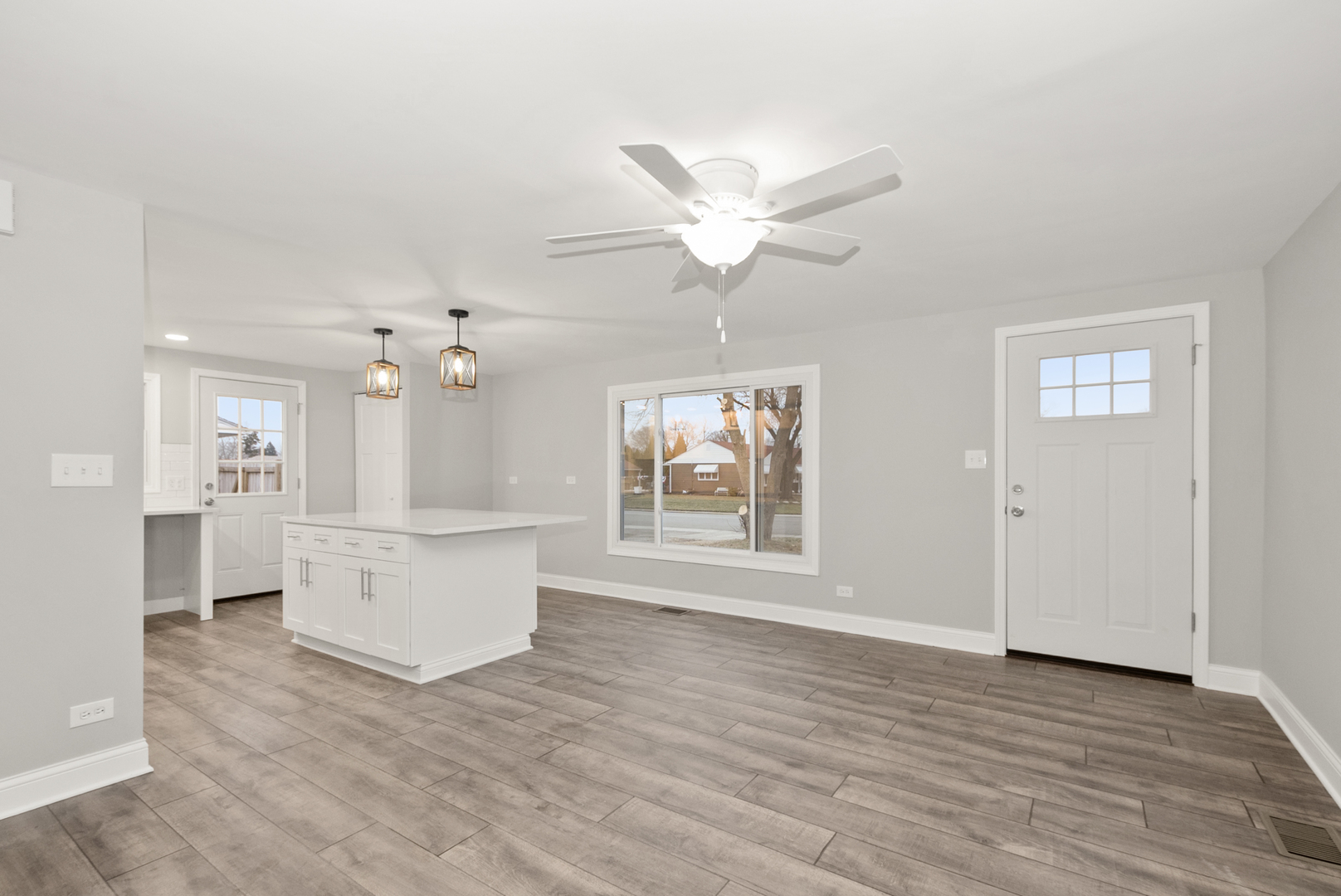 4324 W 87th Place, Hometown, IL 60456