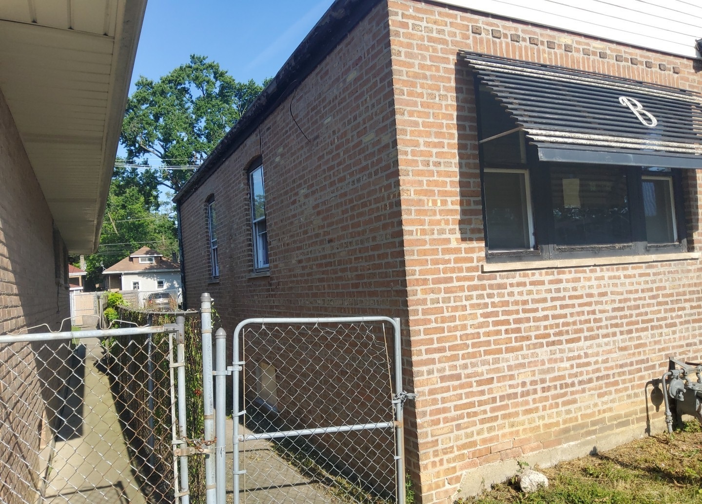 15734 Marshfield Avenue, Harvey, IL 60426