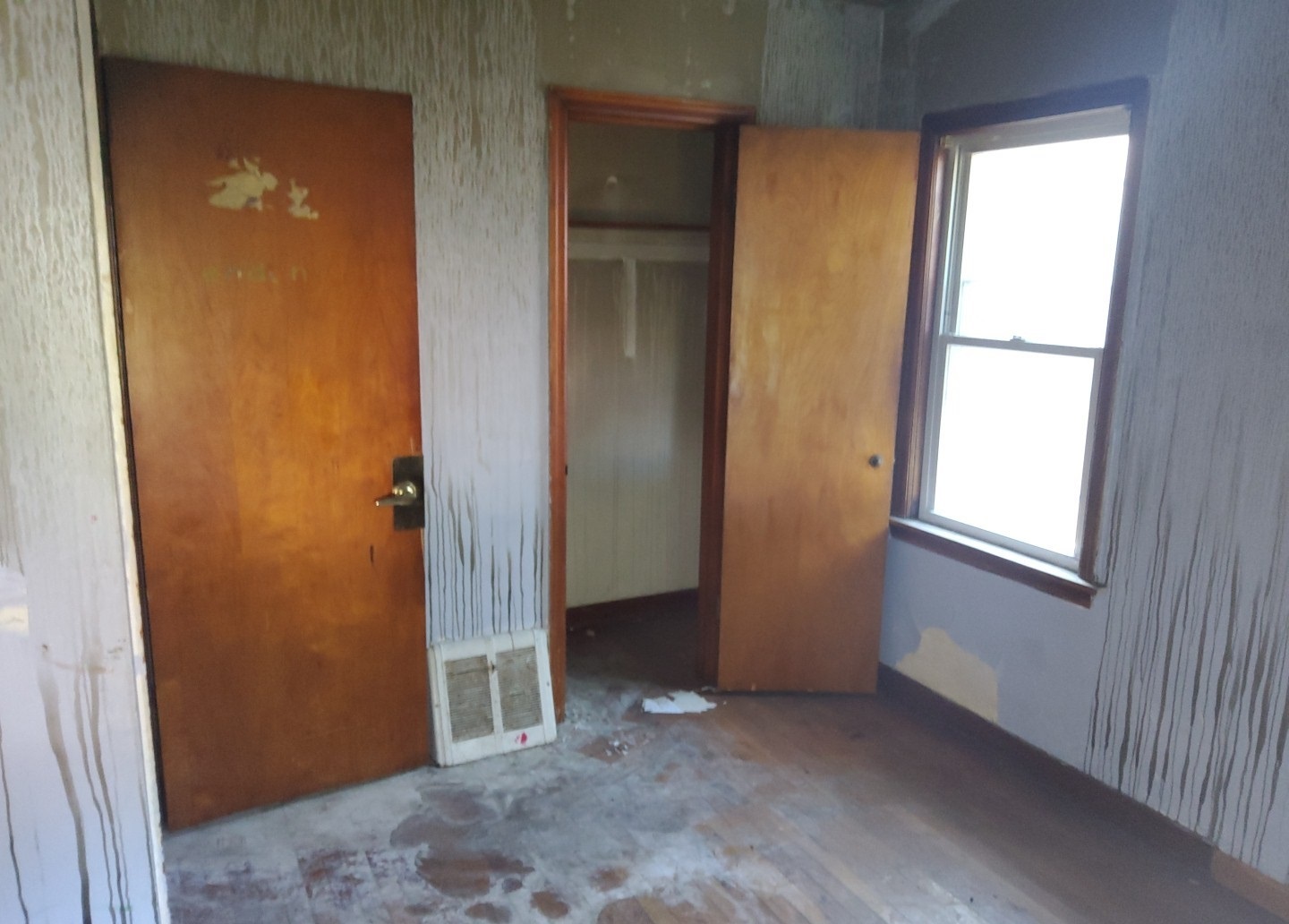 15734 Marshfield Avenue, Harvey, IL 60426