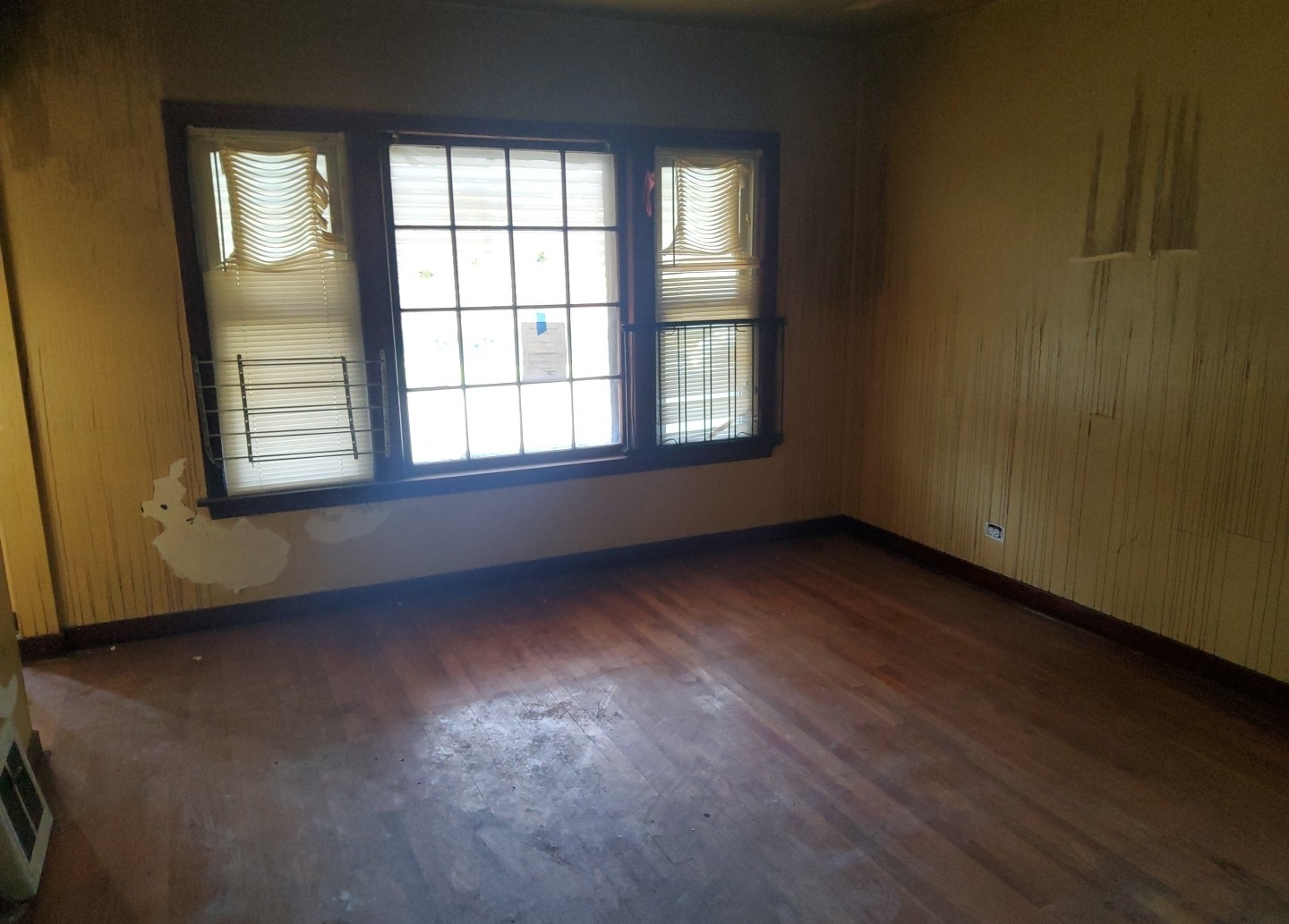 15734 Marshfield Avenue, Harvey, IL 60426