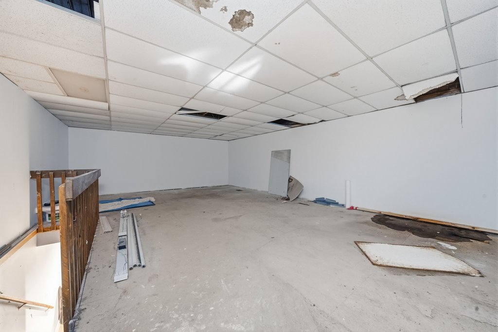 81 W Jefferson Street, Joliet, IL 60432