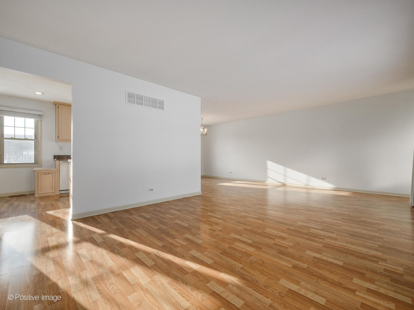 24W681 Woodcrest Drive, Naperville, IL 60540