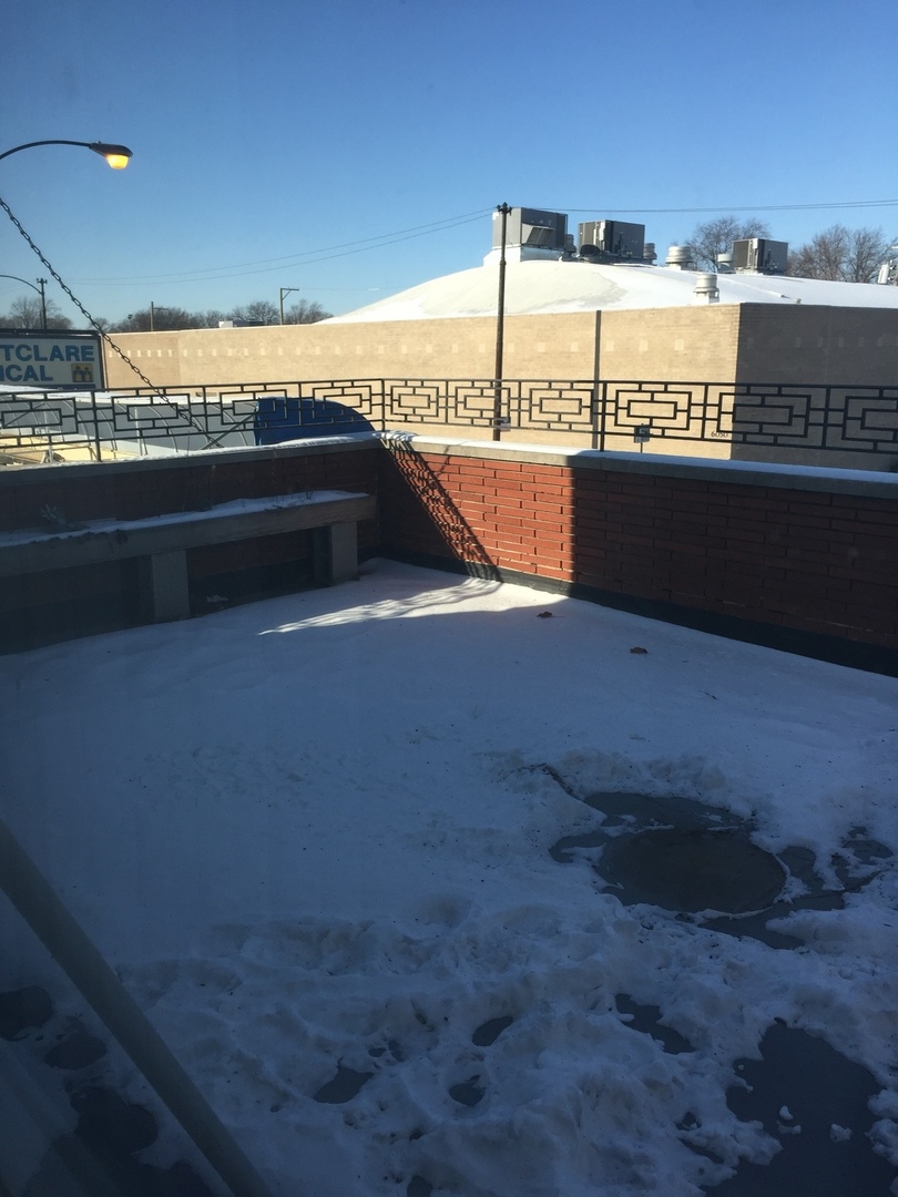 6037 W Belmont Avenue, Chicago, IL 60634