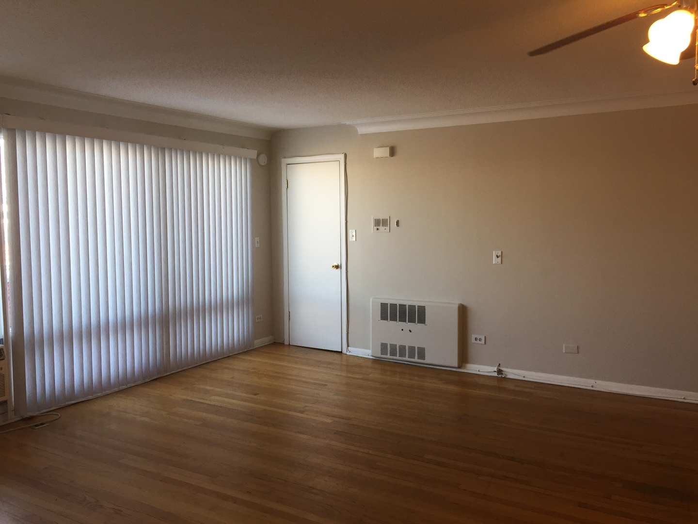 6037 W Belmont Avenue, Chicago, IL 60634