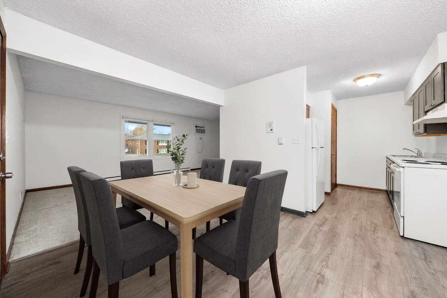 609 E 3rd Street #5, Lockport, IL 60441