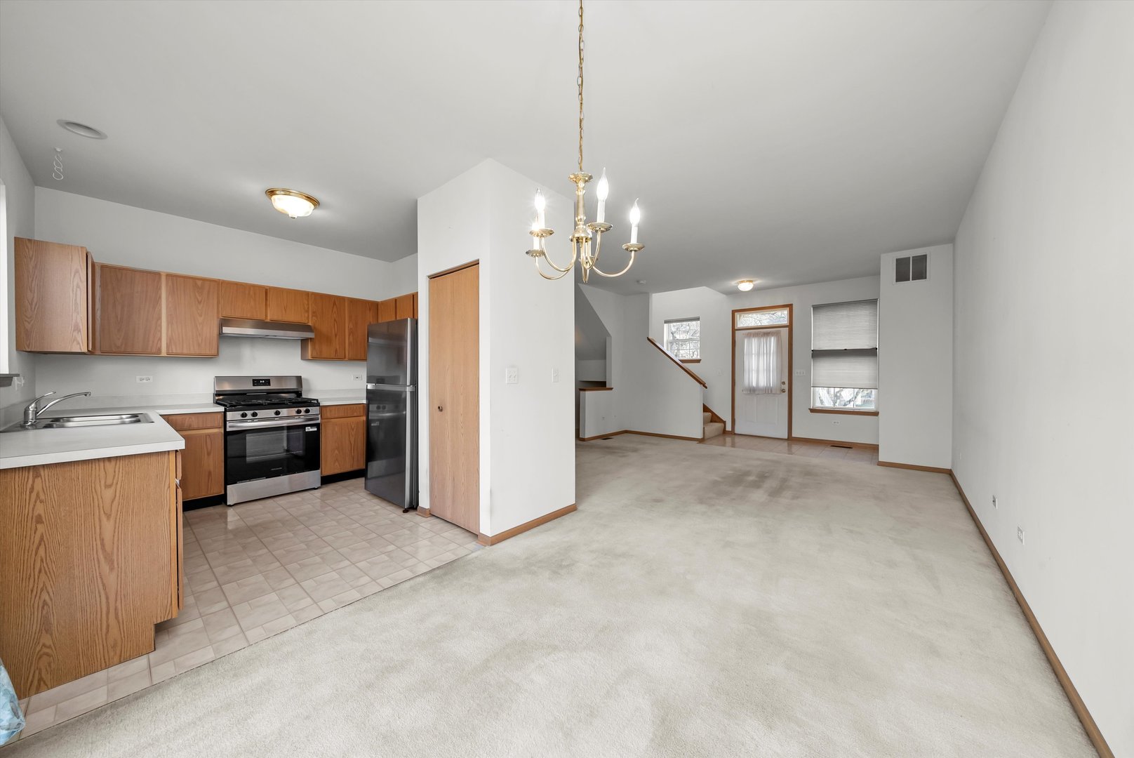 522 Littleton Trail, Elgin, IL 60120