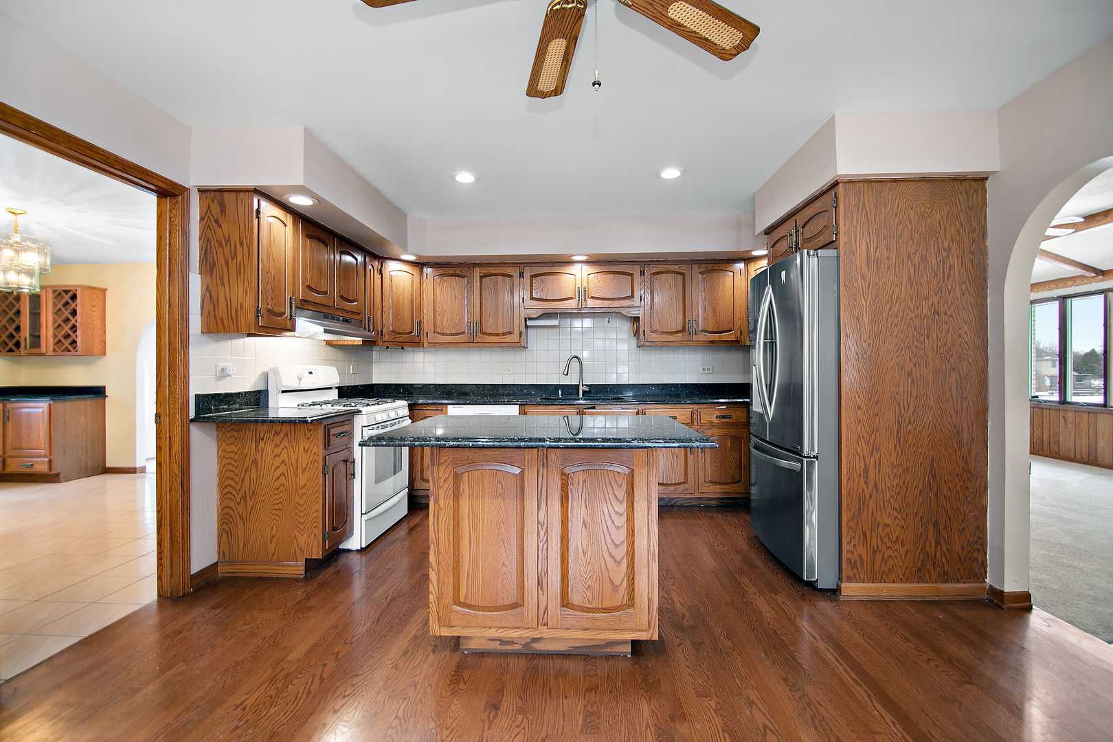 13335 Silver Fox Drive, Lemont, IL 60439