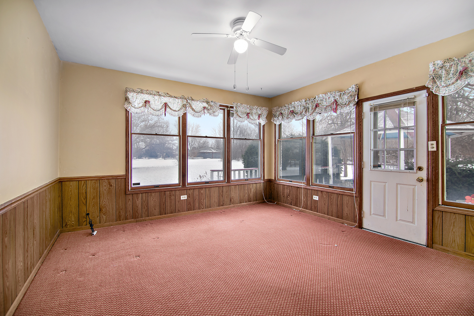 13335 Silver Fox Drive, Lemont, IL 60439