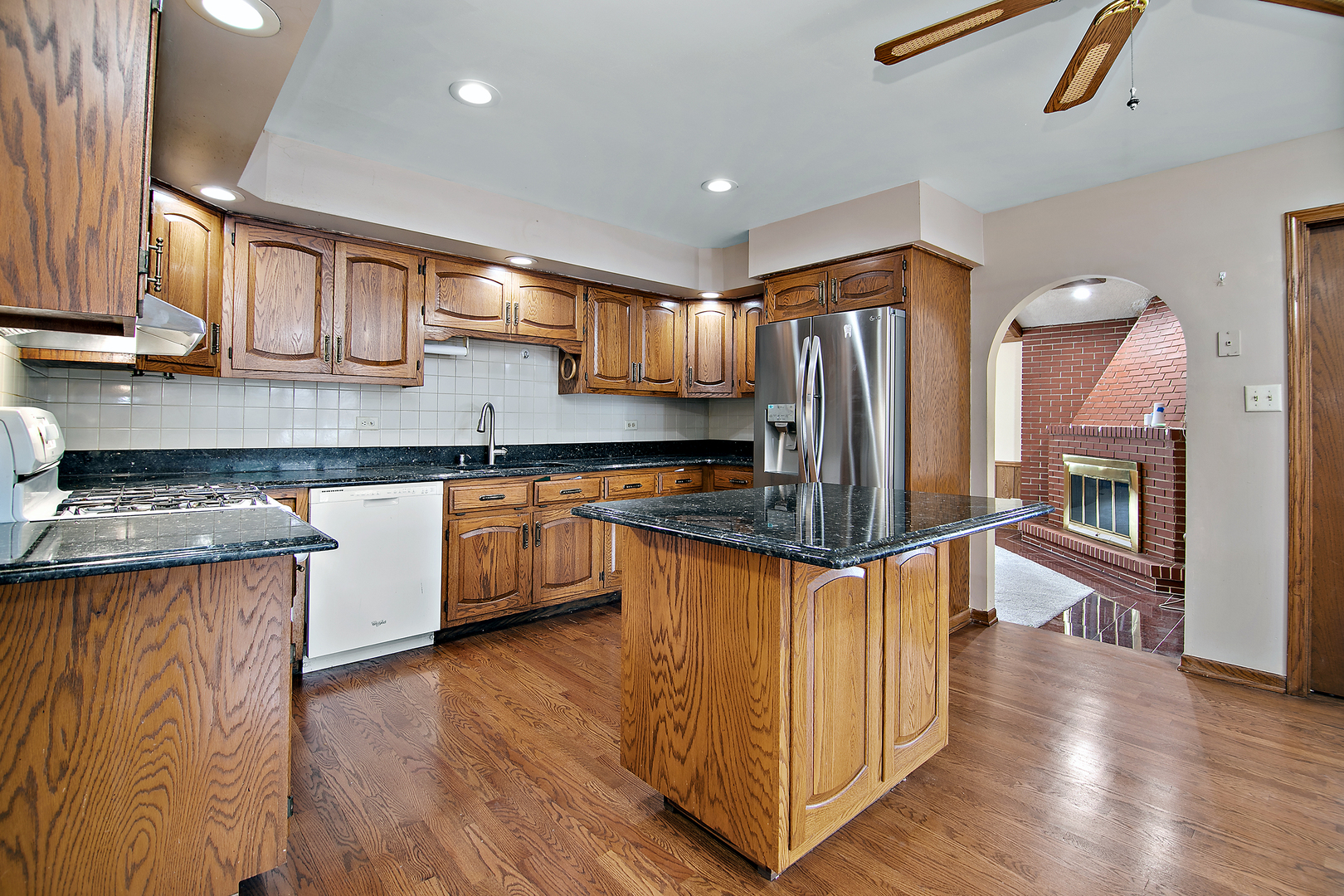 13335 Silver Fox Drive, Lemont, IL 60439