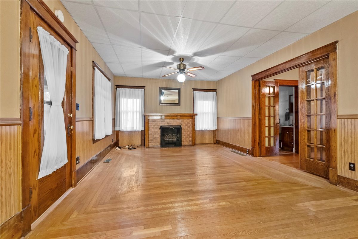 112 E Jefferson Street, Dana, IL 61321