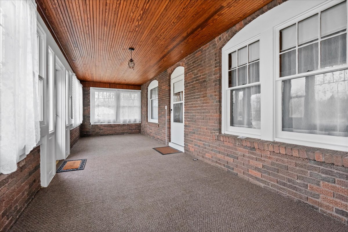 112 E Jefferson Street, Dana, IL 61321