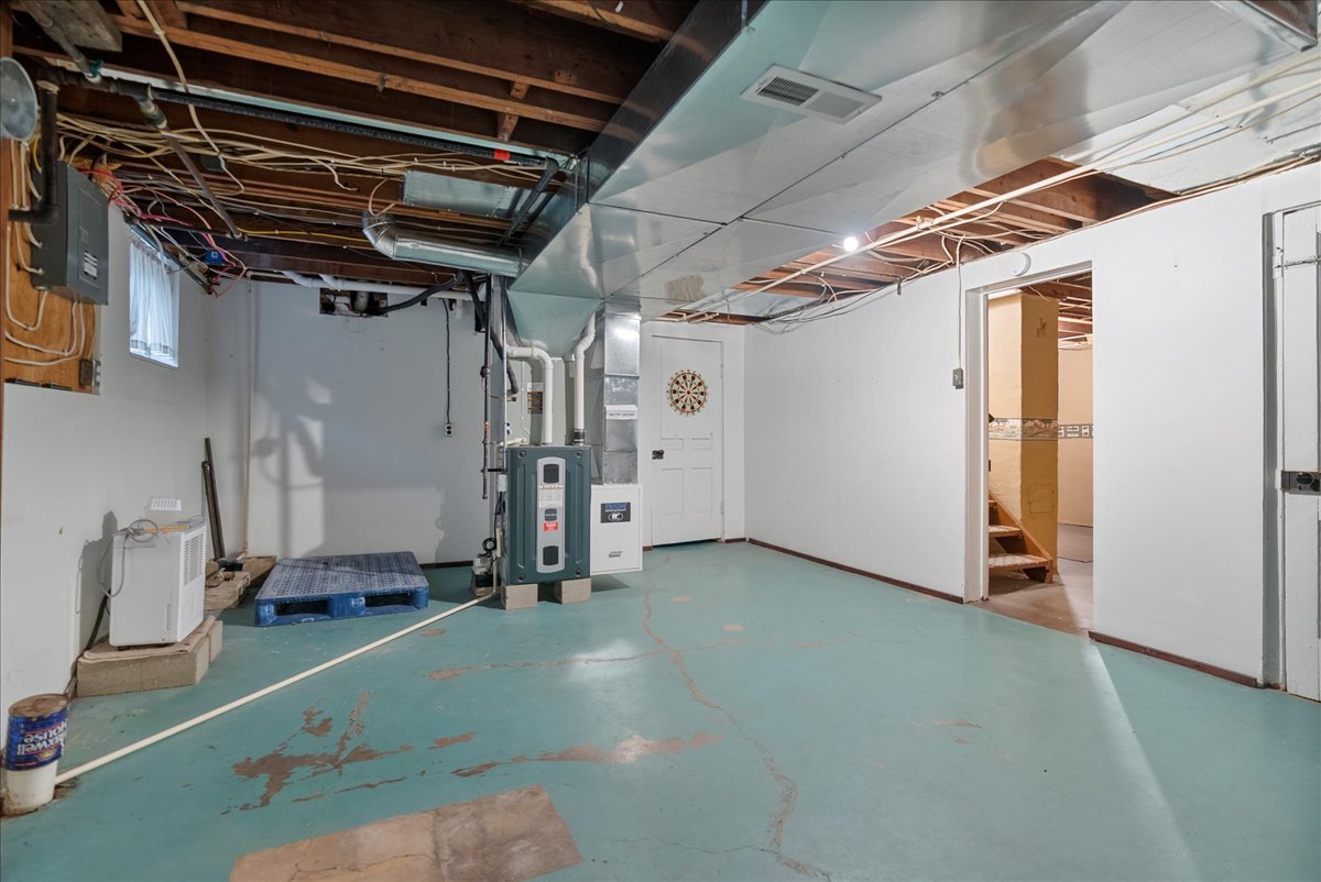 112 E Jefferson Street, Dana, IL 61321