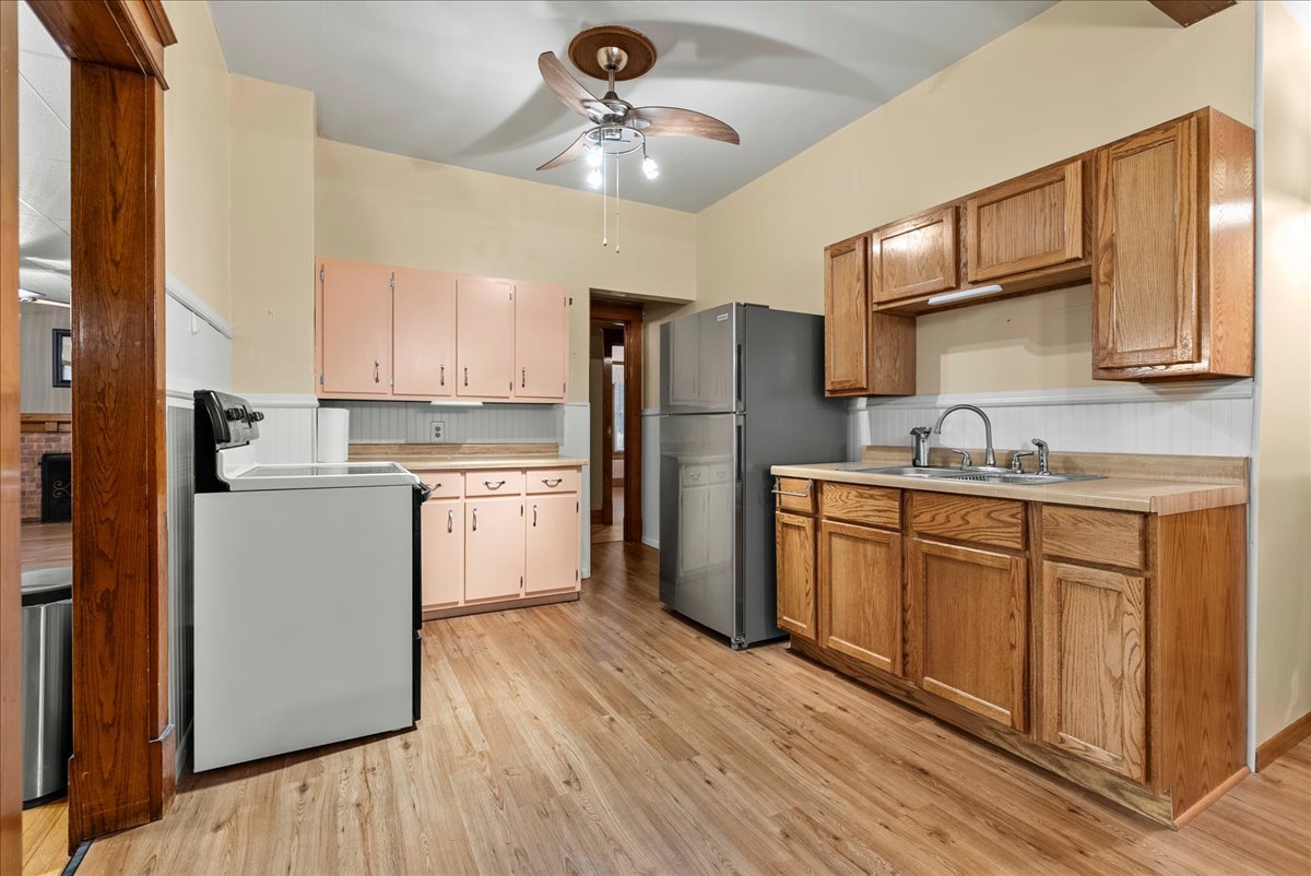 112 E Jefferson Street, Dana, IL 61321