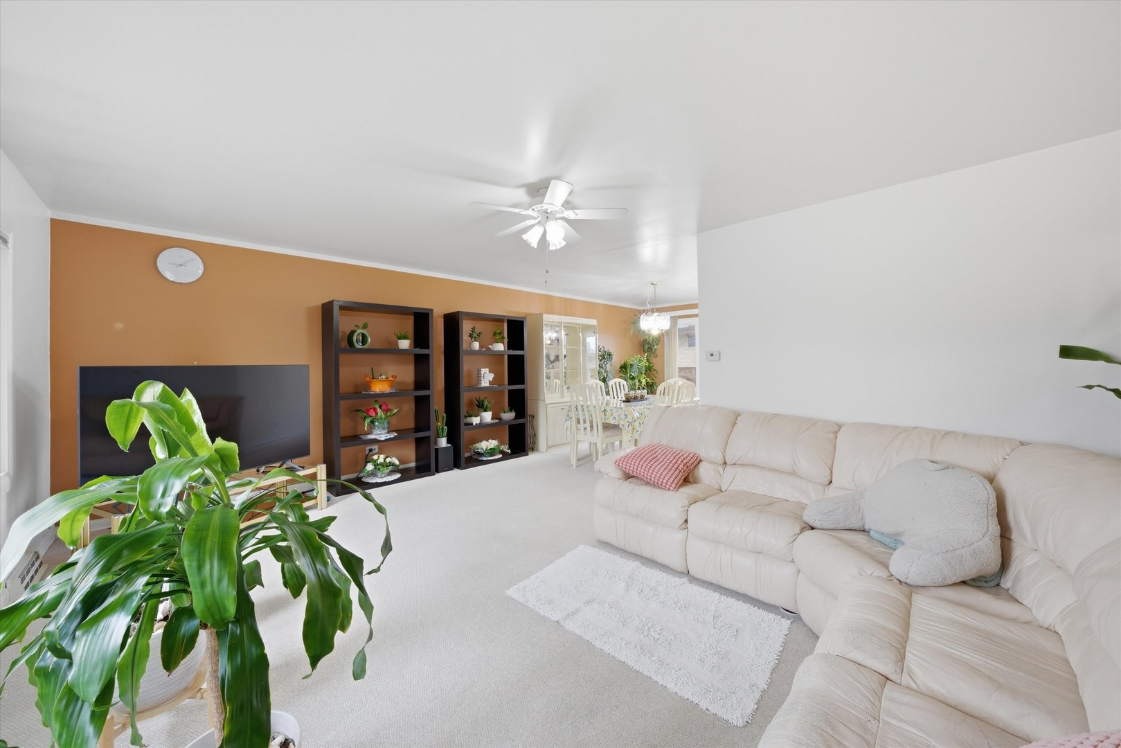 6252 157th Street, Oak Forest, IL 60452