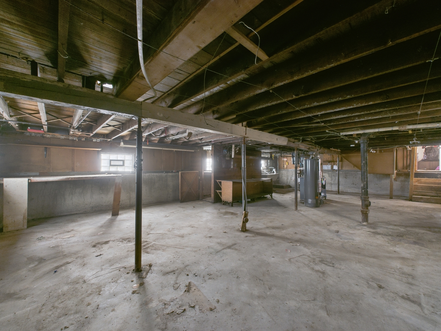 1840 S 7th Avenue, Maywood, IL 60153