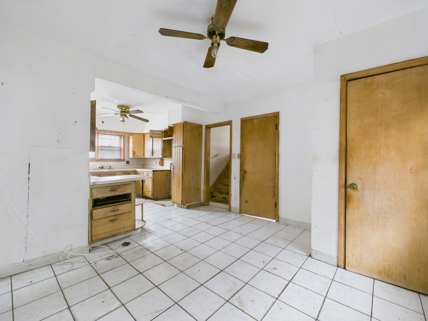 1840 S 7th Avenue, Maywood, IL 60153