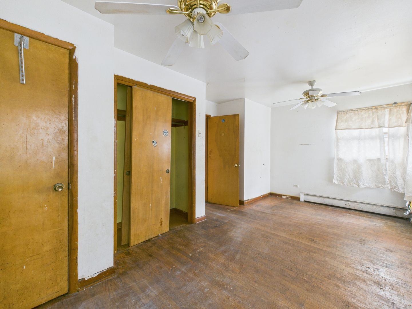 1840 S 7th Avenue, Maywood, IL 60153