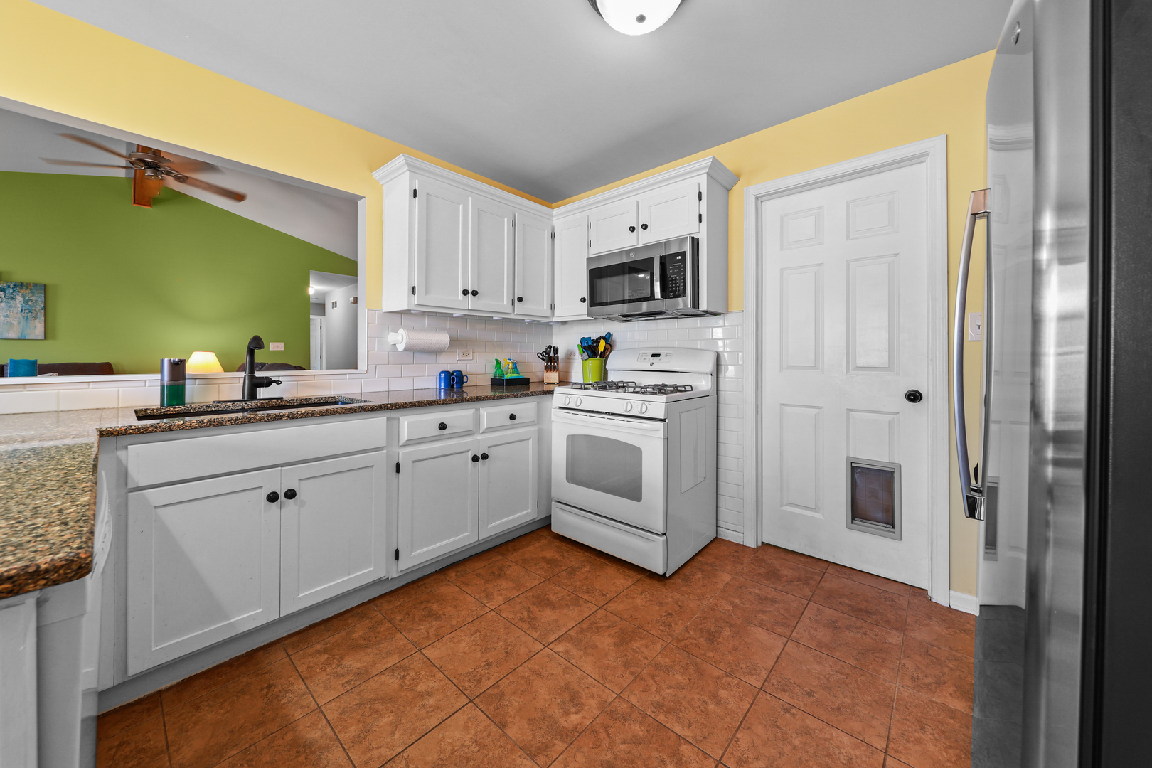 25032 W McMillin Drive, Channahon, IL 60410