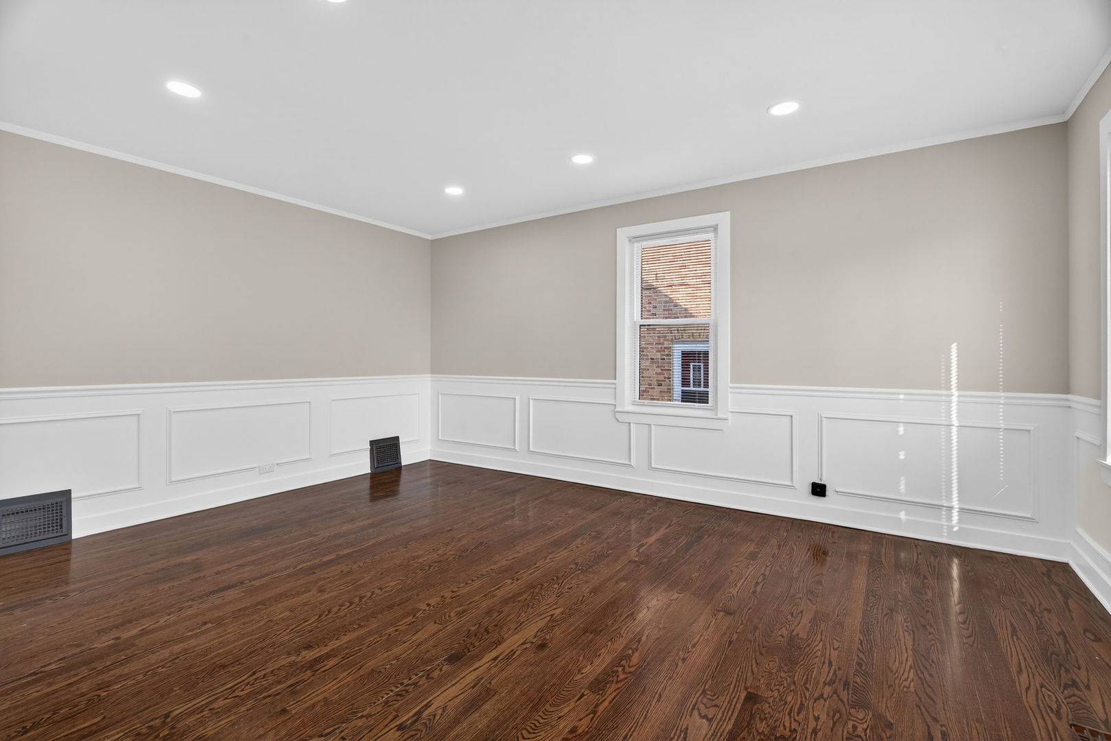 6046 N Oriole Avenue, Chicago, IL 60631