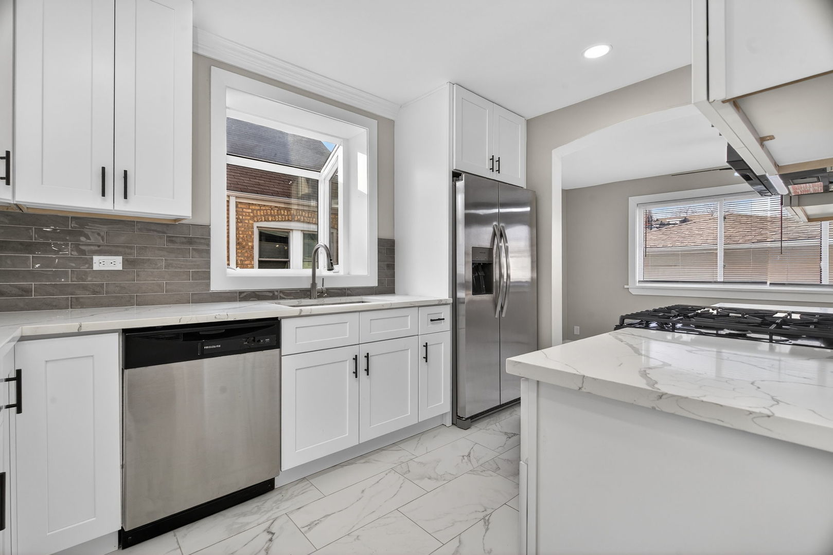 6046 N Oriole Avenue, Chicago, IL 60631