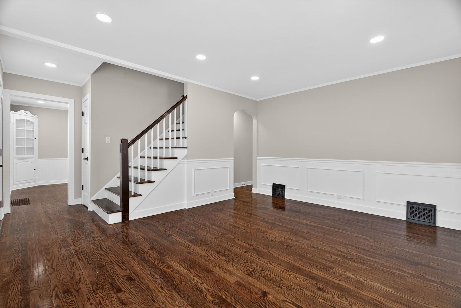 6046 N Oriole Avenue, Chicago, IL 60631