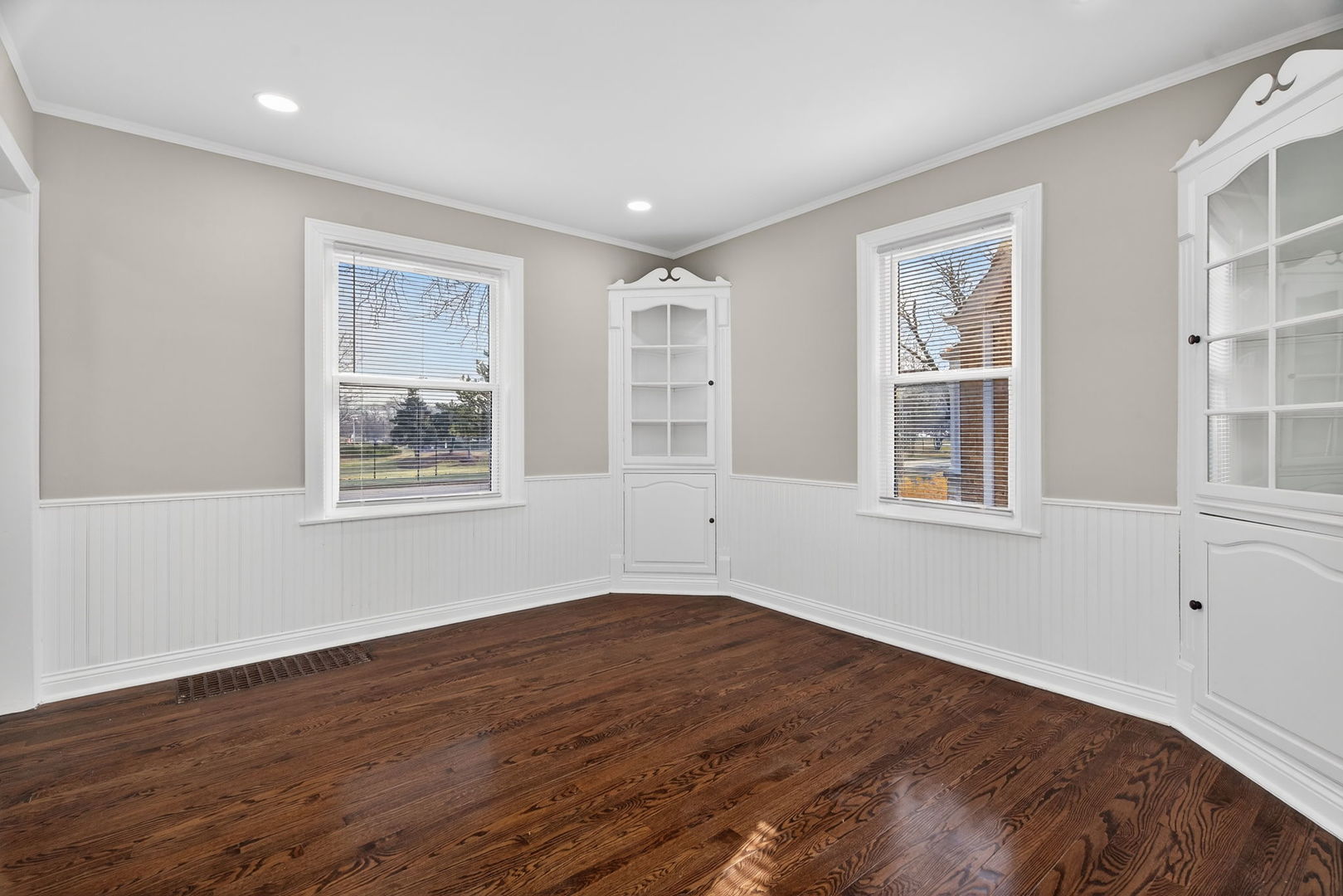 6046 N Oriole Avenue, Chicago, IL 60631