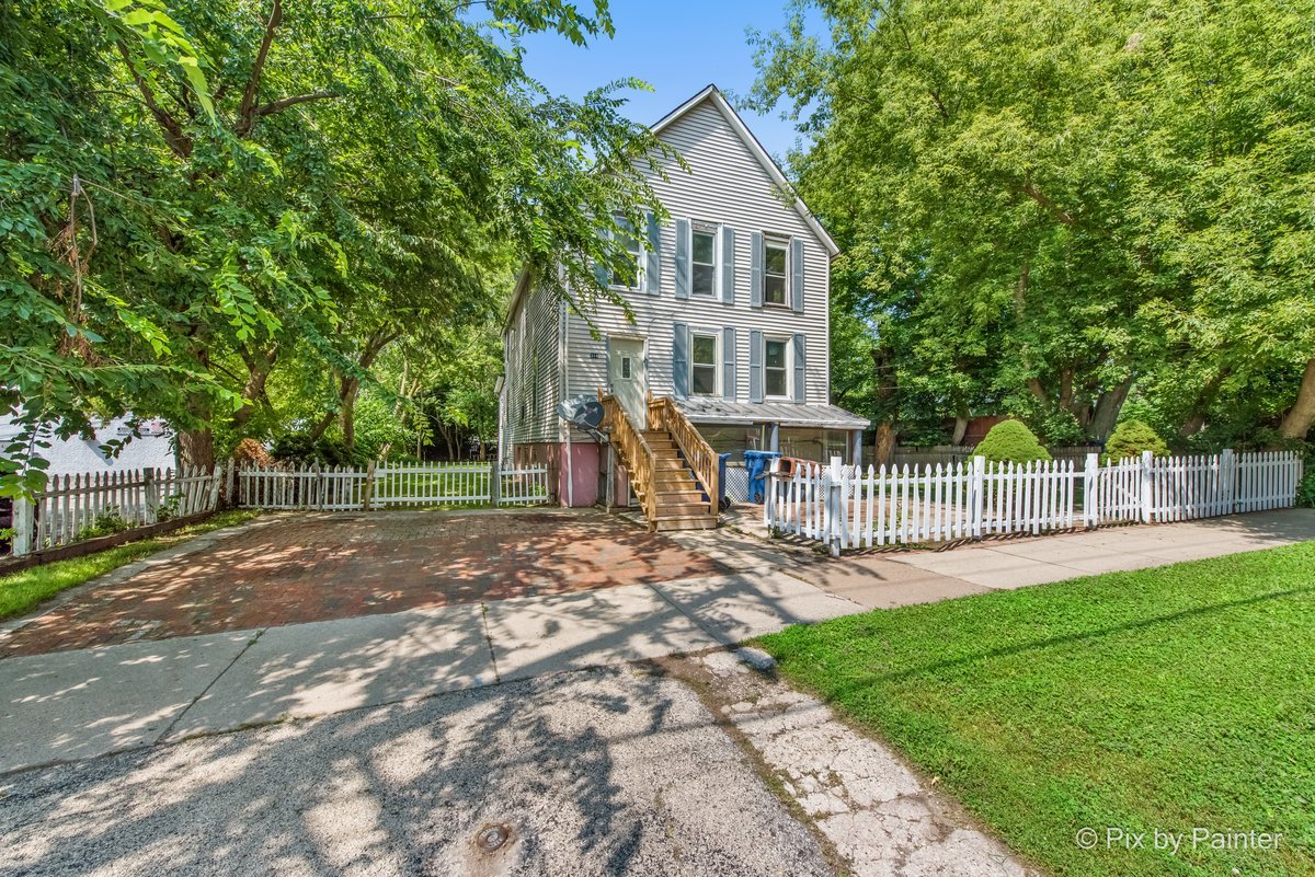 314 Liberty Street #2, Waukegan, IL 60085