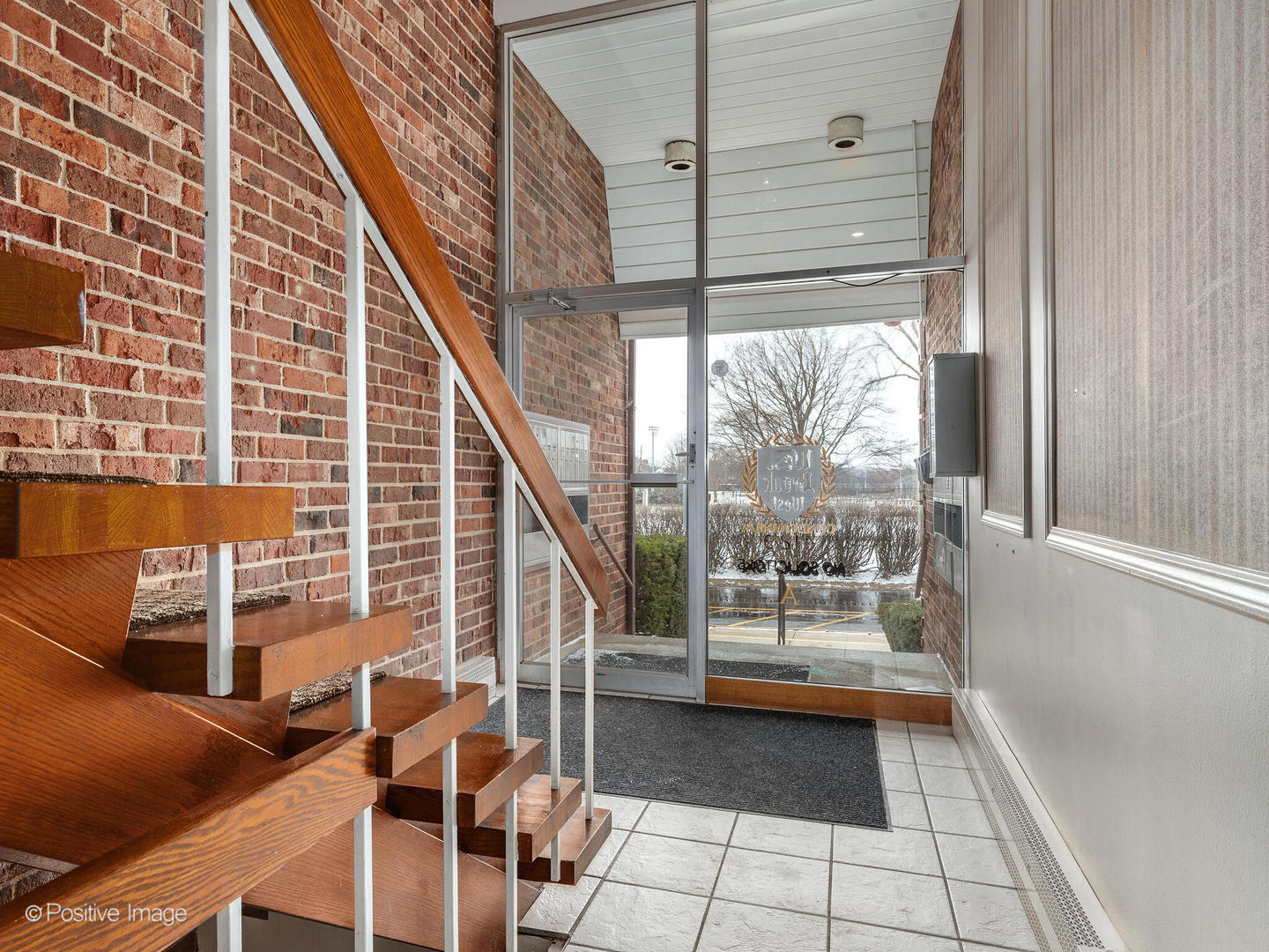 4129 Saratoga Avenue #106, Downers Grove, IL 60515