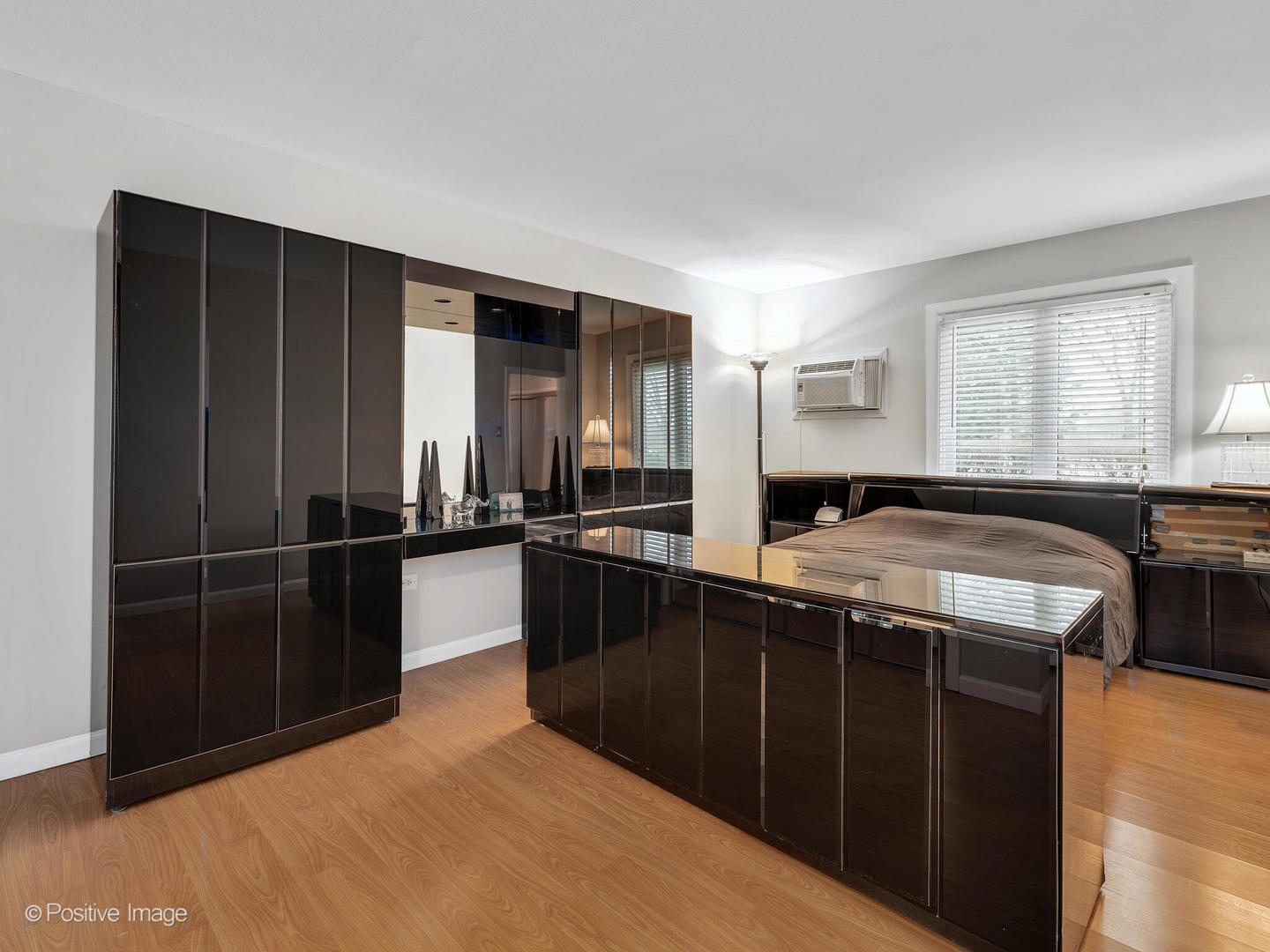 4129 Saratoga Avenue #106, Downers Grove, IL 60515