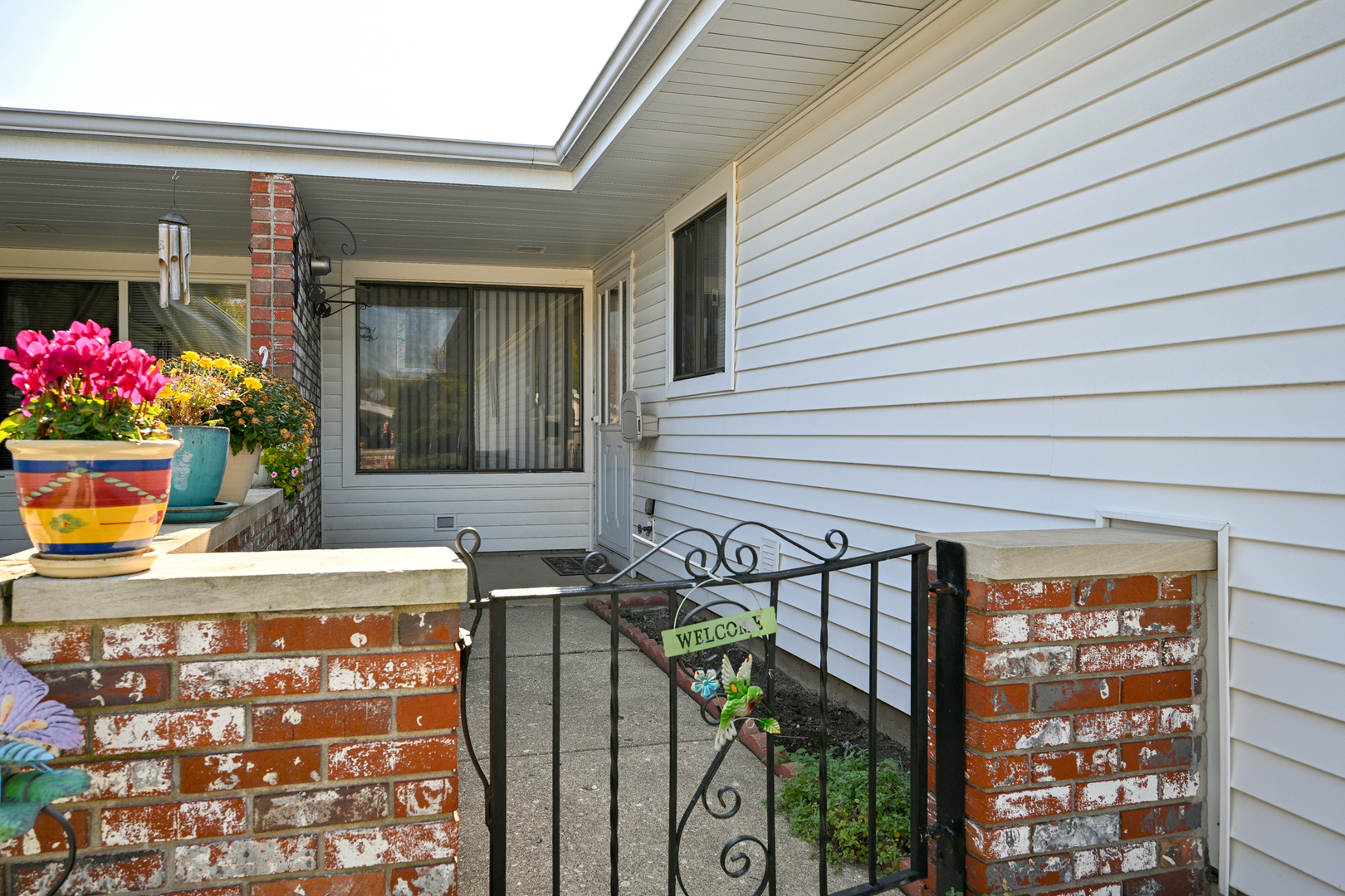 951 Chelsea Lane, Schaumburg, IL 60193