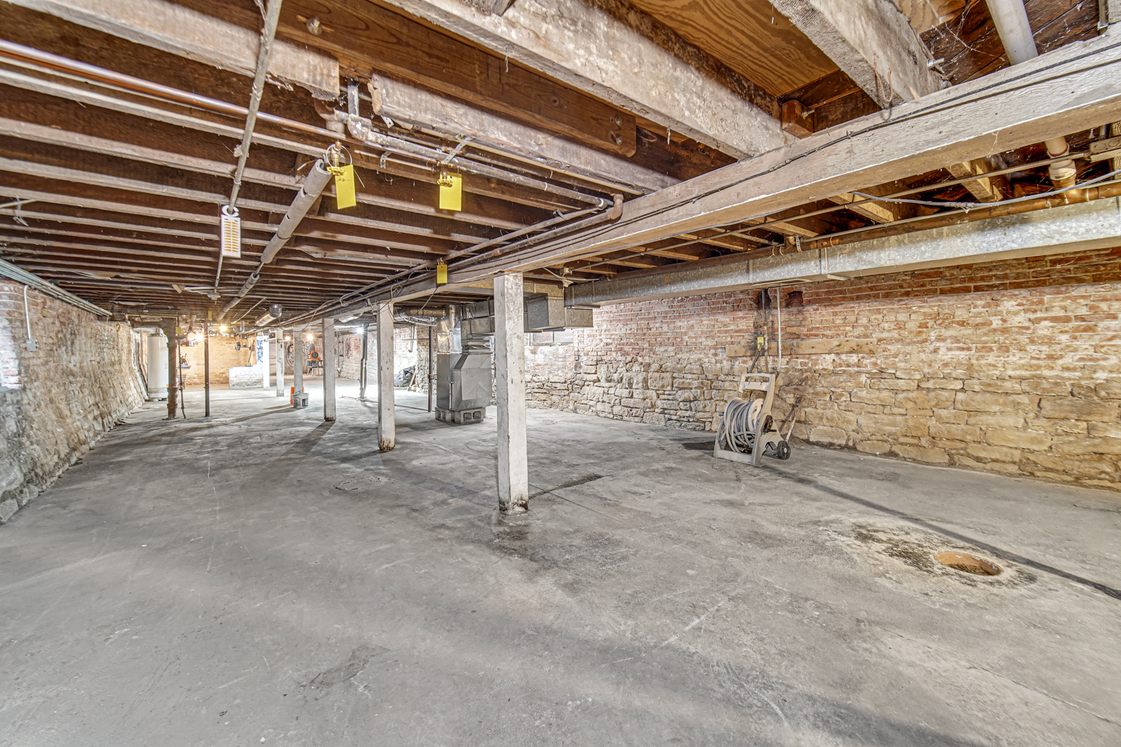 2419 S Albany Avenue, Chicago, IL 60623