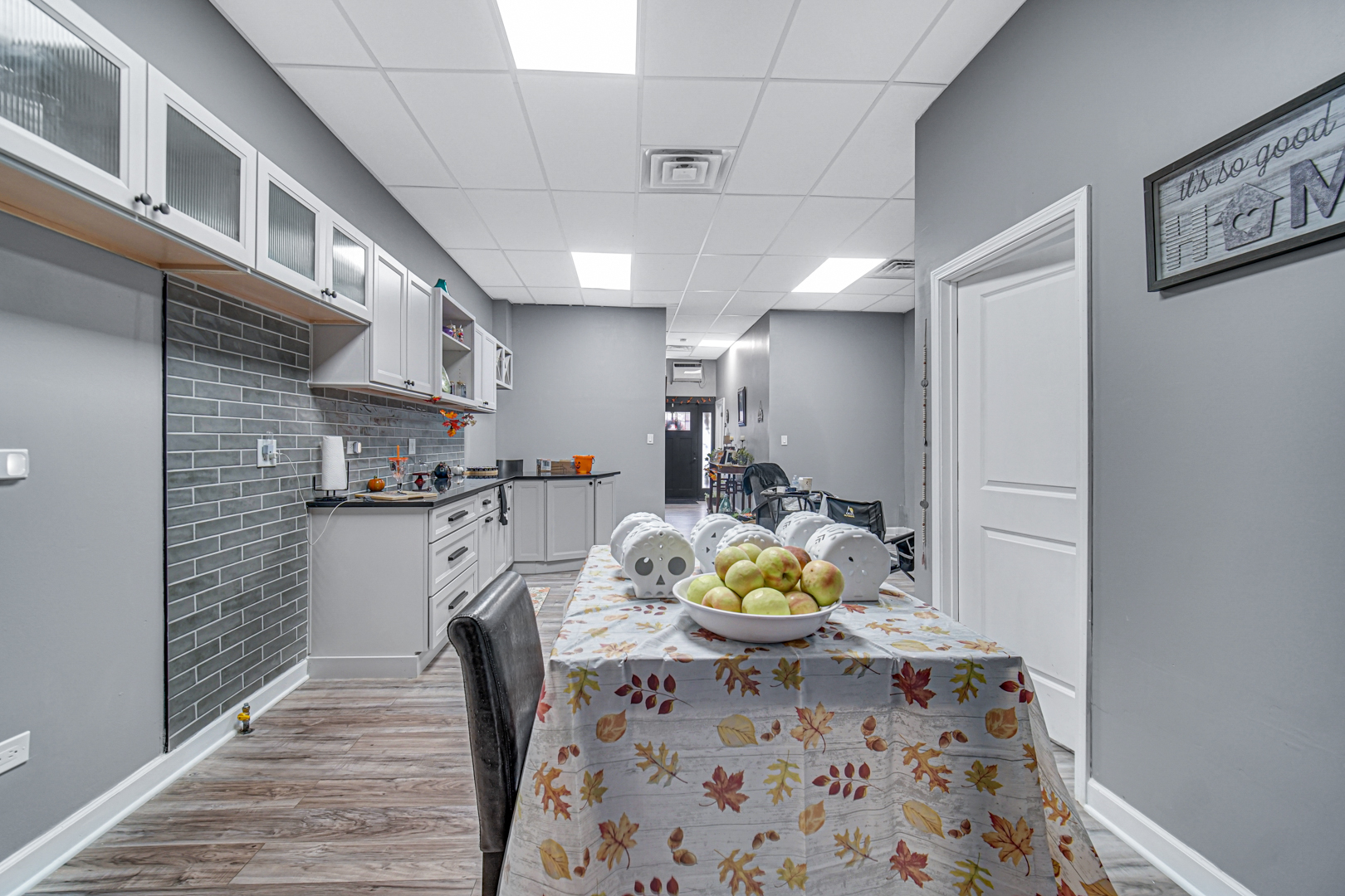 2419 S Albany Avenue, Chicago, IL 60623