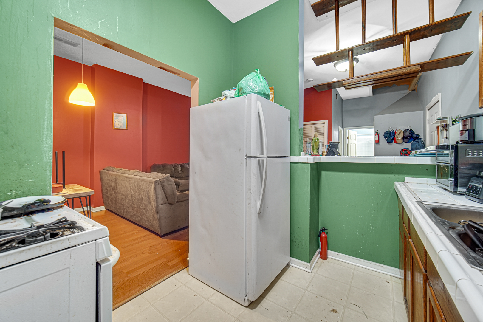 2419 S Albany Avenue, Chicago, IL 60623