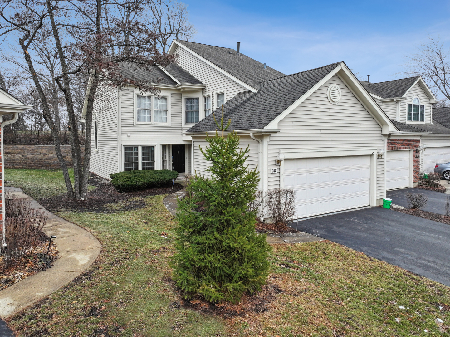 310 Spring Creek Circle, Schaumburg, IL 60173