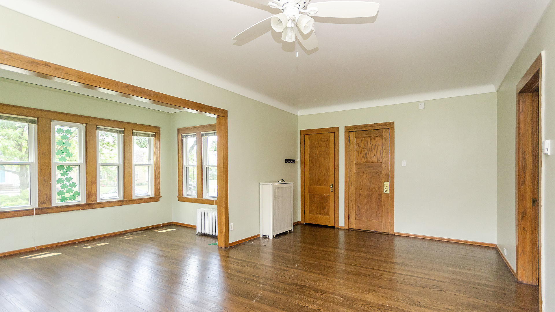 100 Belleplaine Avenue #1, Park Ridge, IL 60068