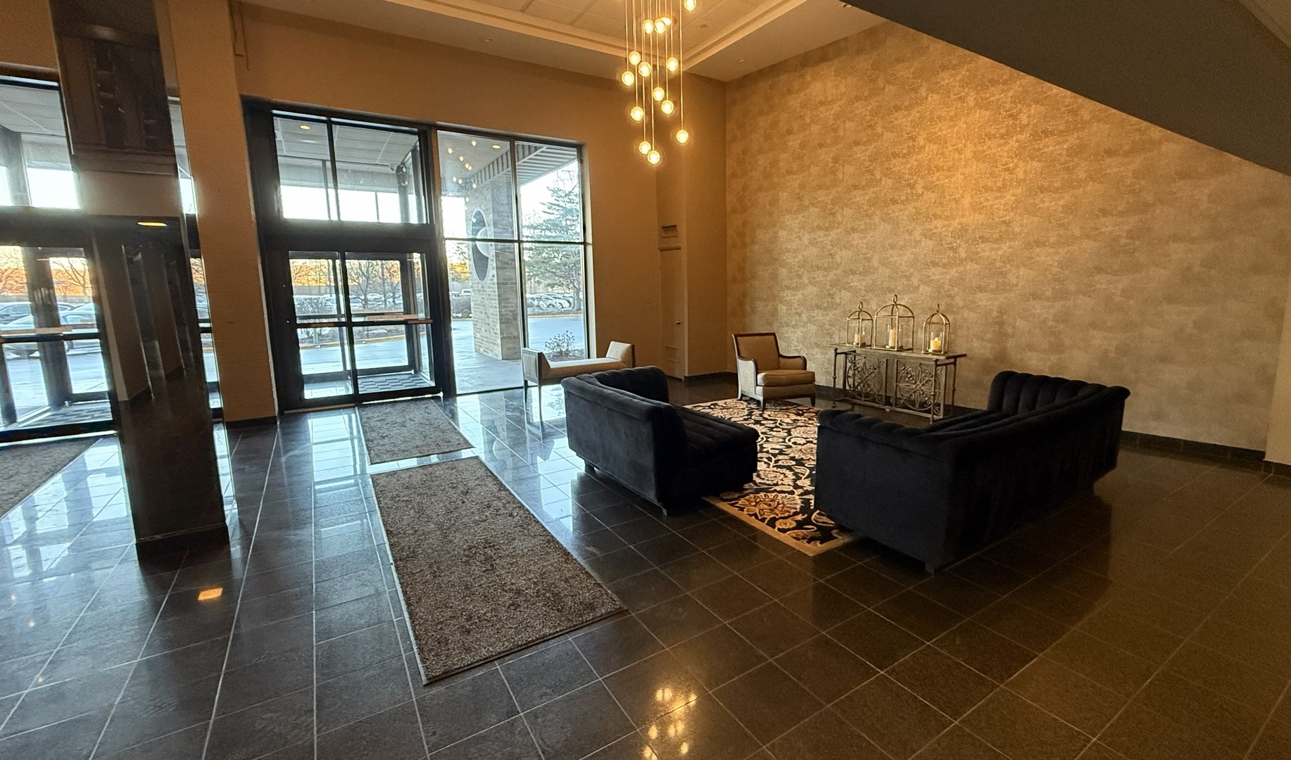 6340 Americana Drive #722, Willowbrook, IL 60527