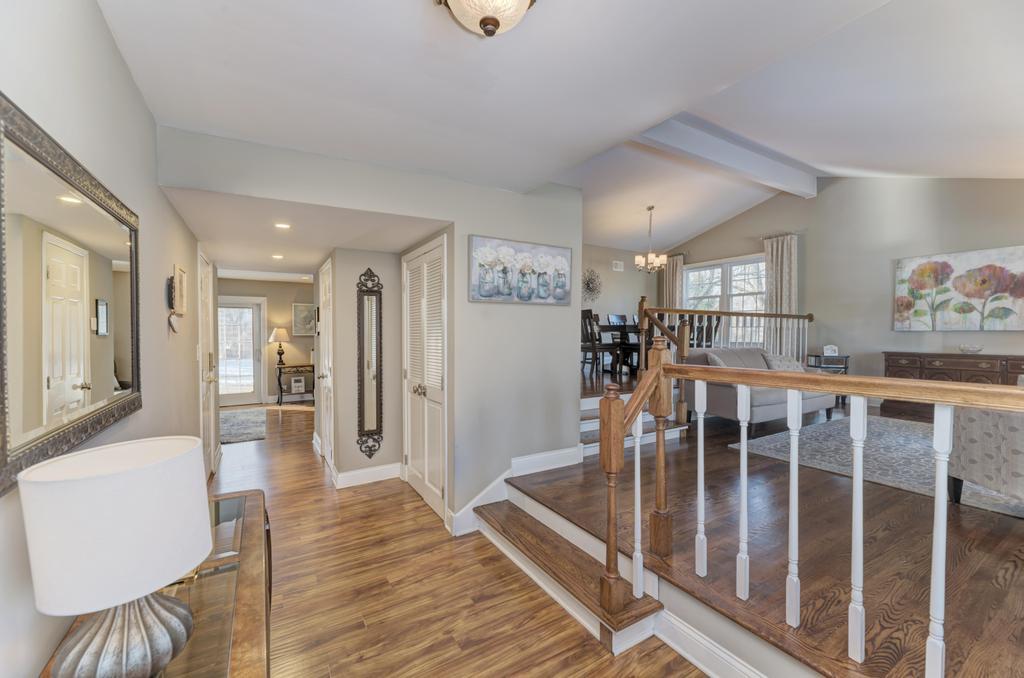 1618 S Harvard Avenue, Arlington Heights, IL 60005