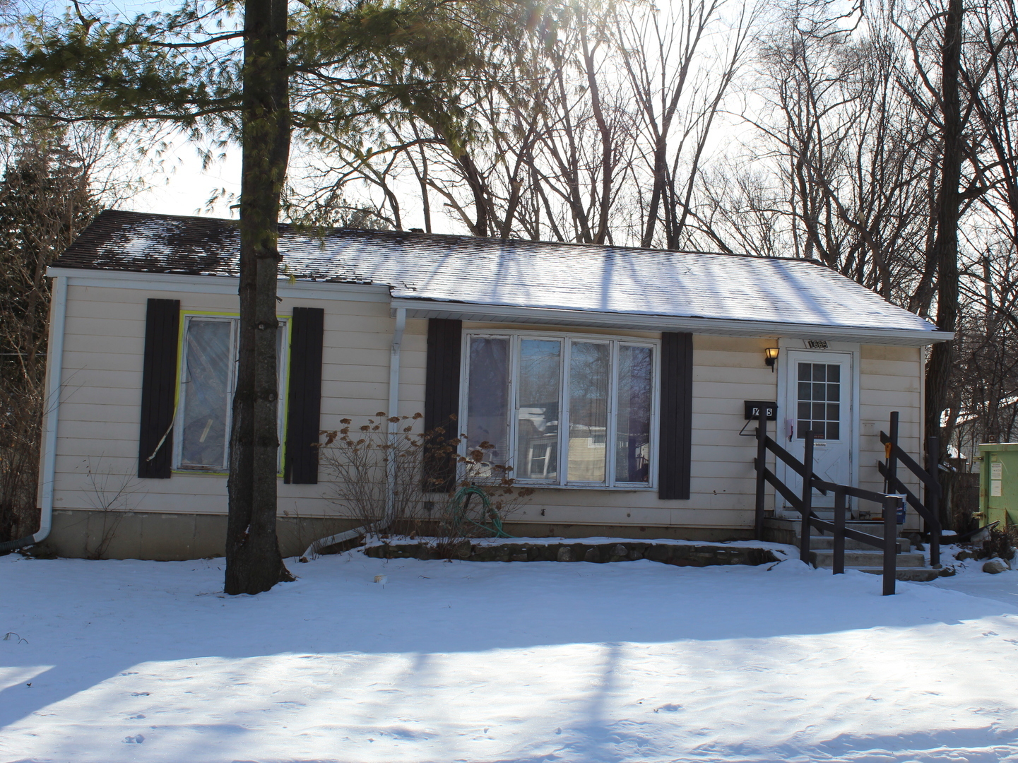 1665 McKay Street, Waukegan, IL 60087