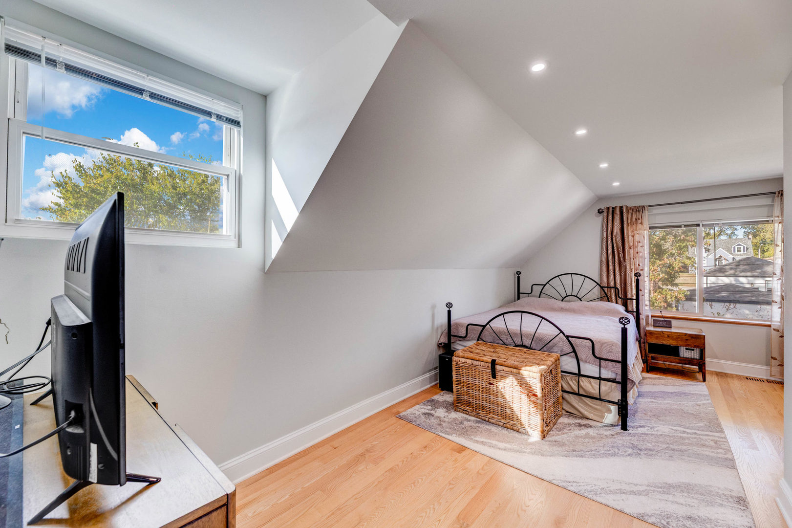 2720 W 97th Street, Evergreen Park, IL 60805