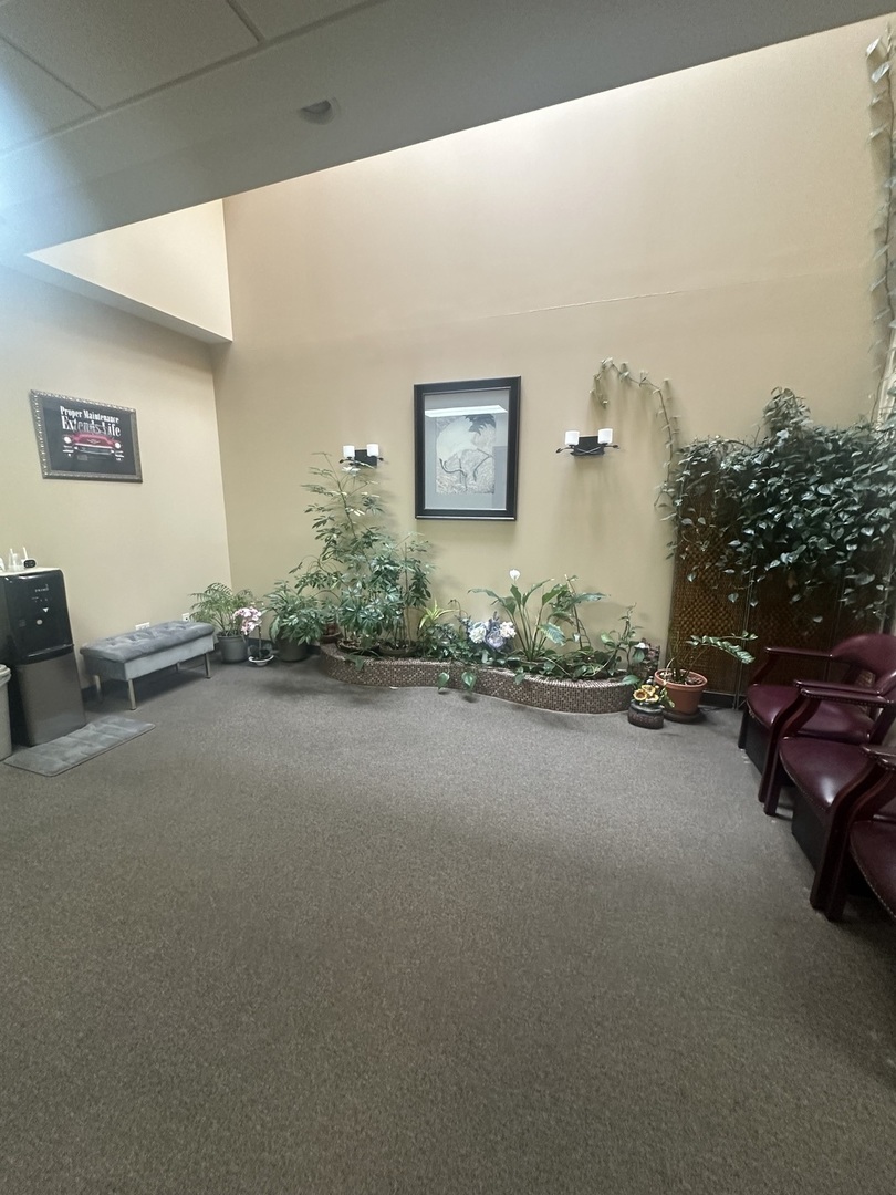 3845 MCCOY Drive #103-105, Aurora, IL 60504