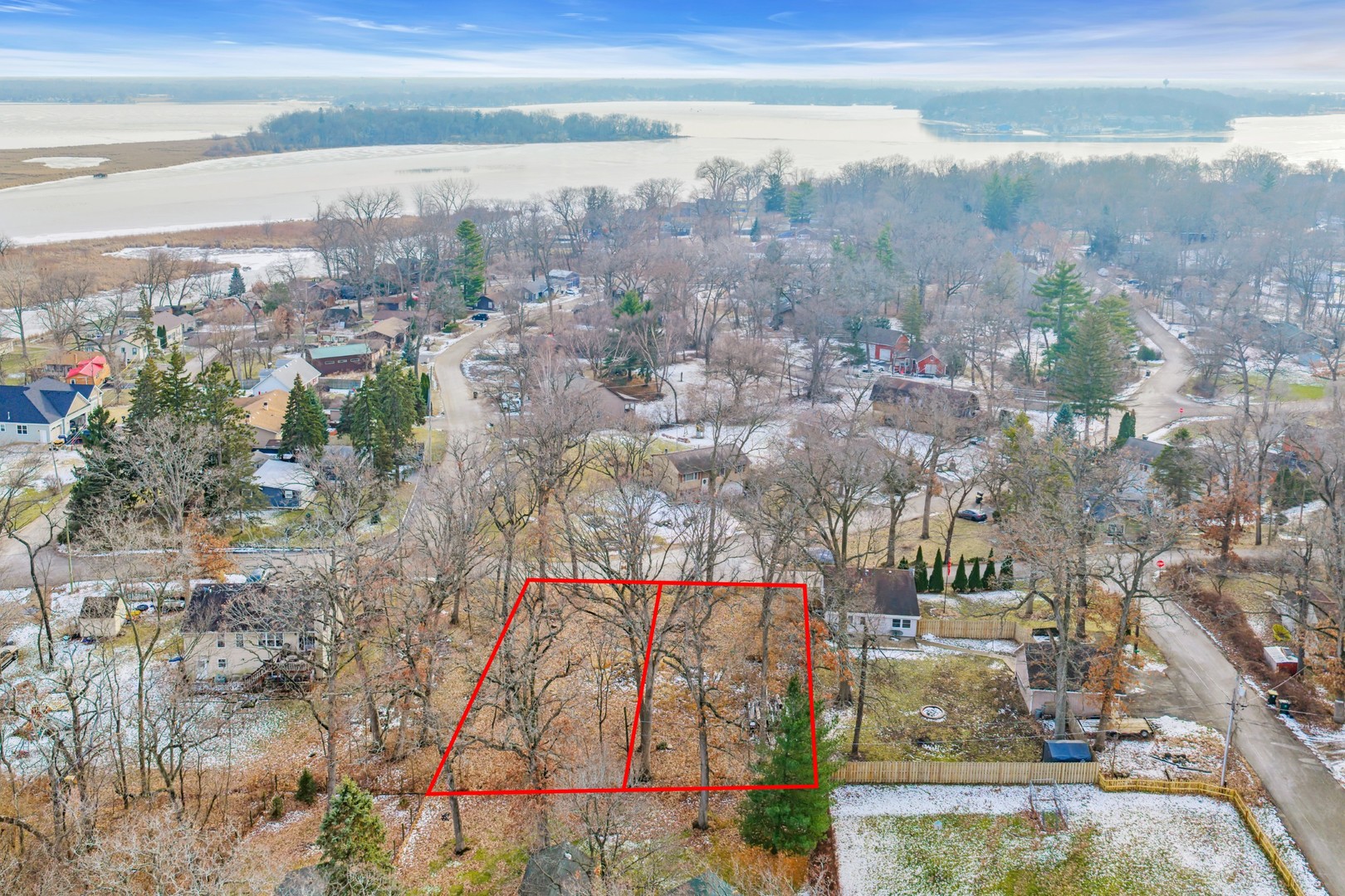 27580 W Stonegate Drive, Spring Grove, IL 60081