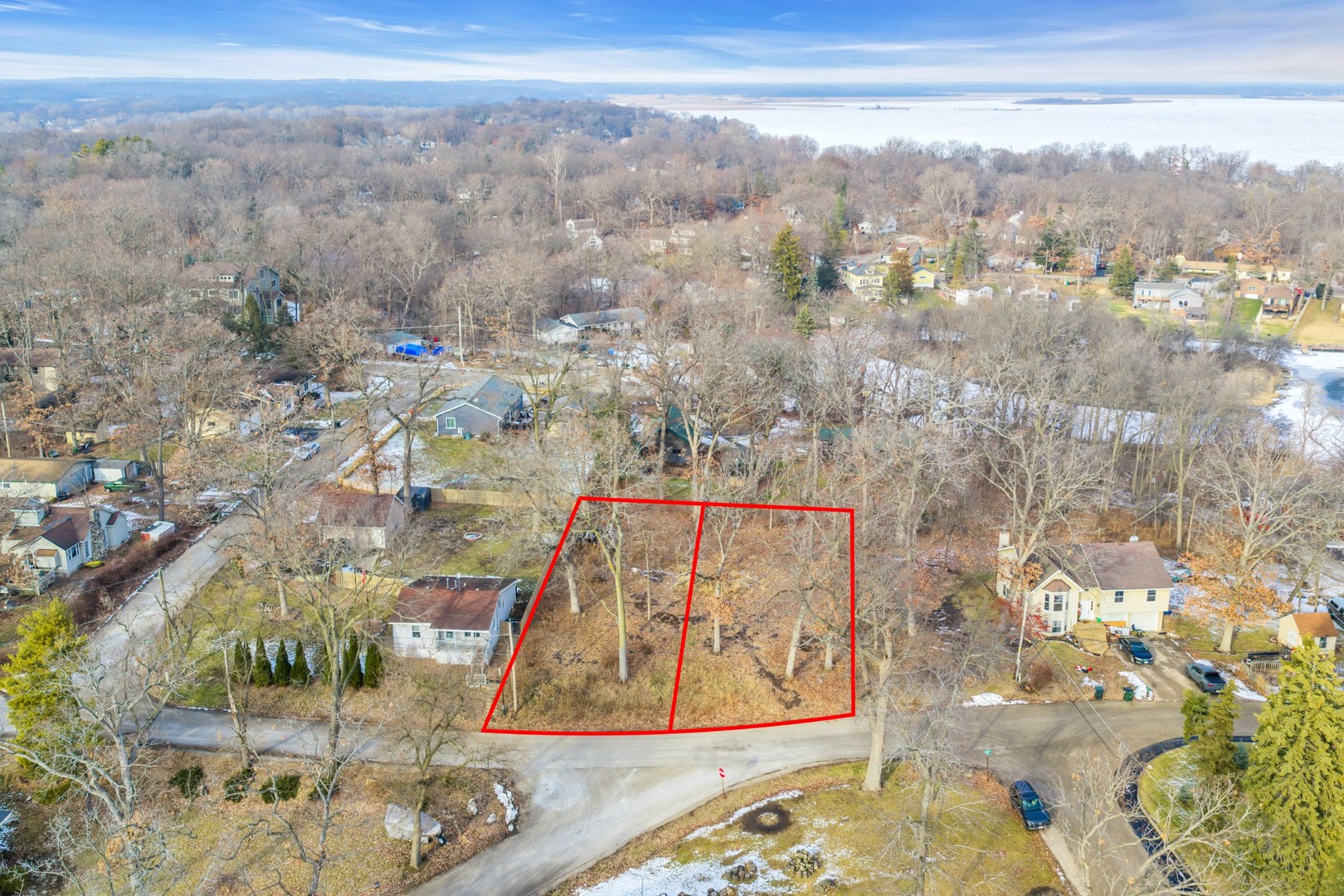 27580 W Stonegate Drive, Spring Grove, IL 60081