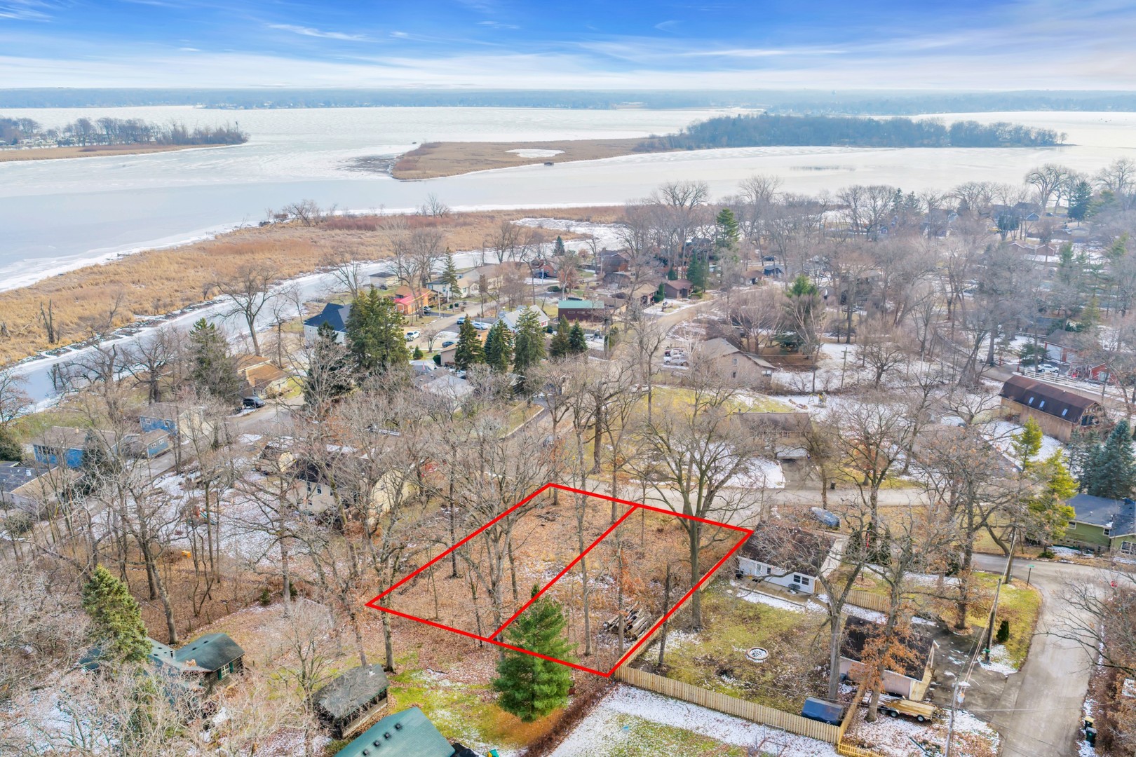 27580 W Stonegate Drive, Spring Grove, IL 60081