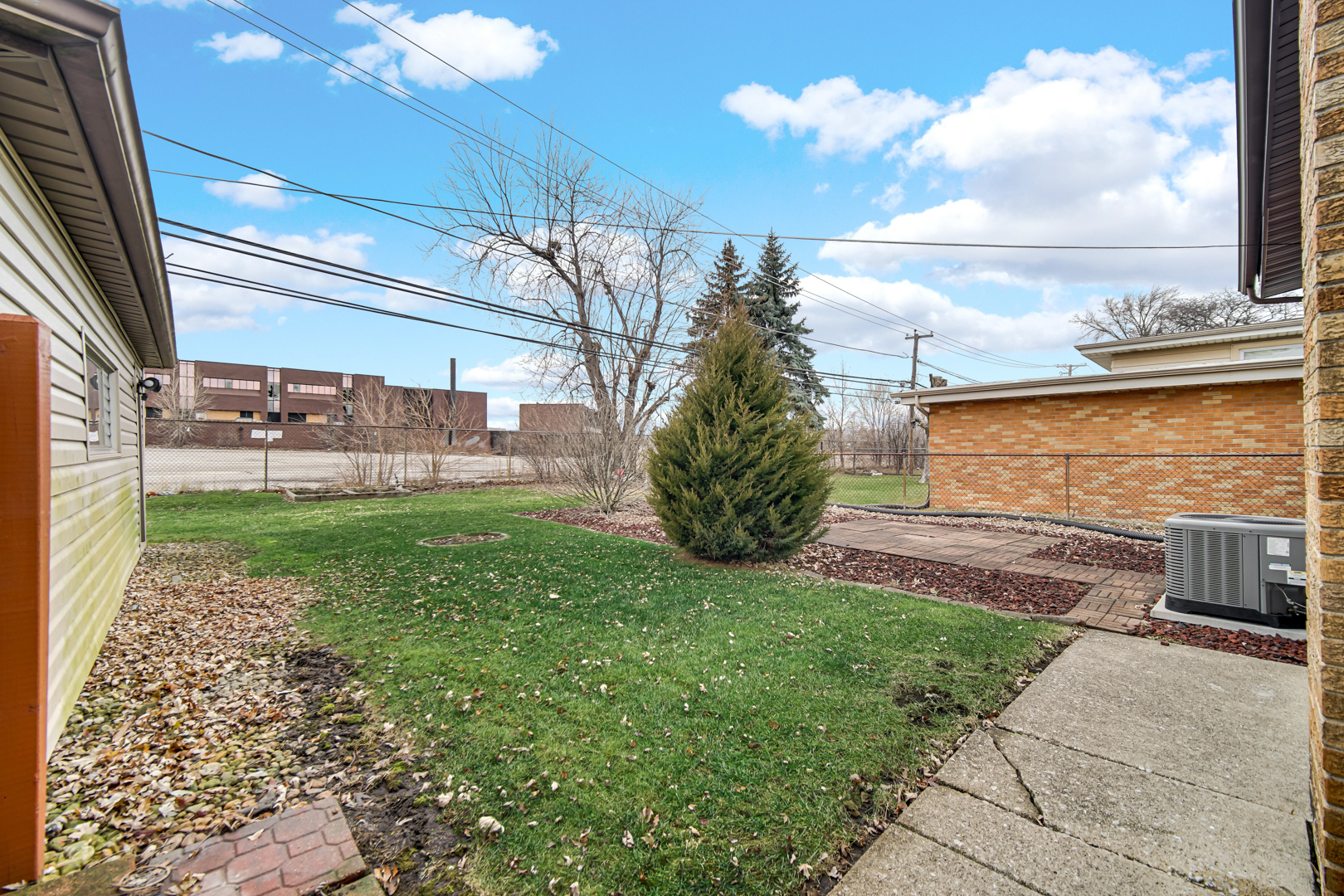 240 Westgate Avenue, Chicago Heights, IL 60411