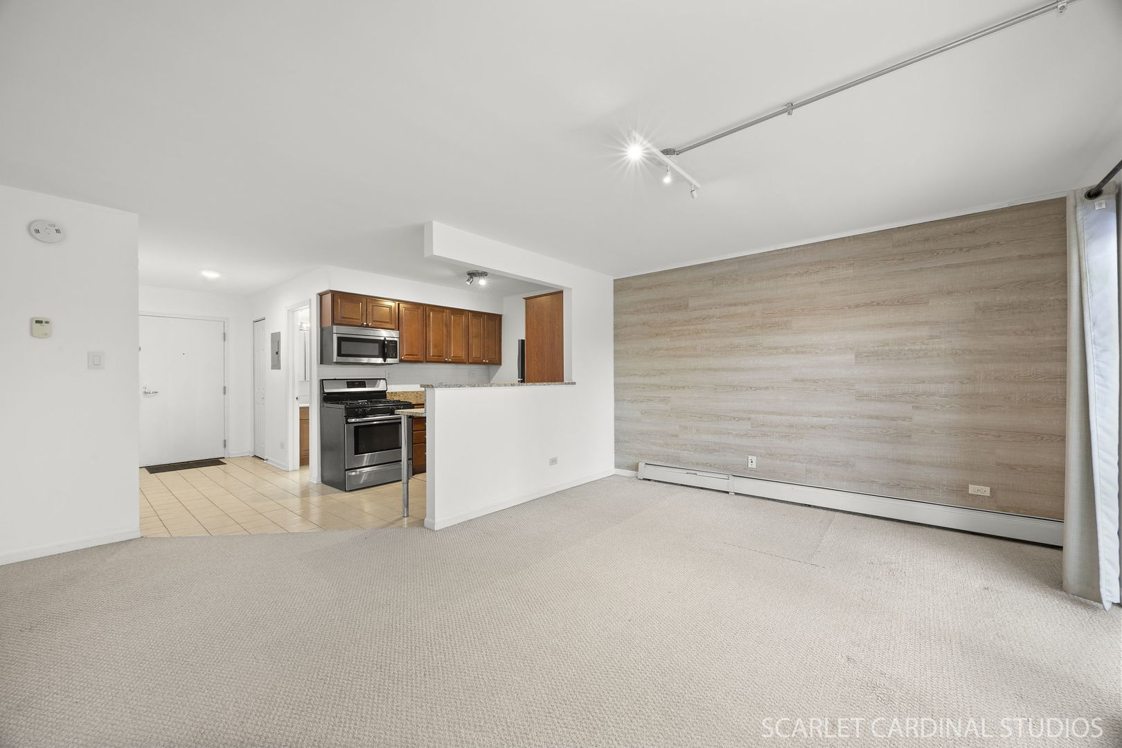 1188 Royal Glen Drive #117B, Glen Ellyn, IL 60137