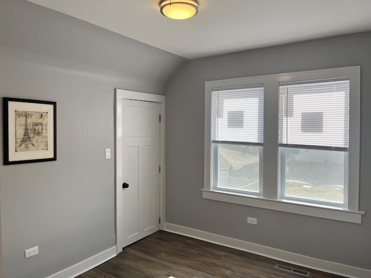 805 Helmholz Avenue, Waukegan, IL 60085