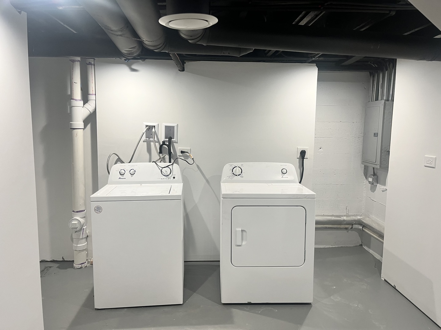 805 Helmholz Avenue, Waukegan, IL 60085